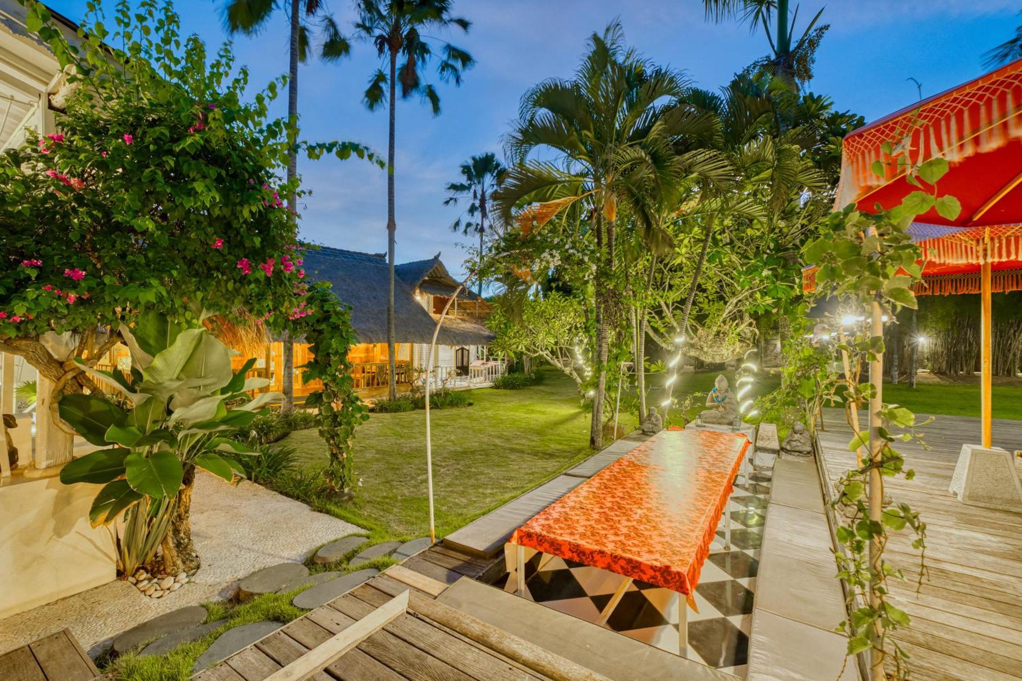 Villa Kalis, 10 Bedroom Family And Group Villa Seminyak Exteriér fotografie