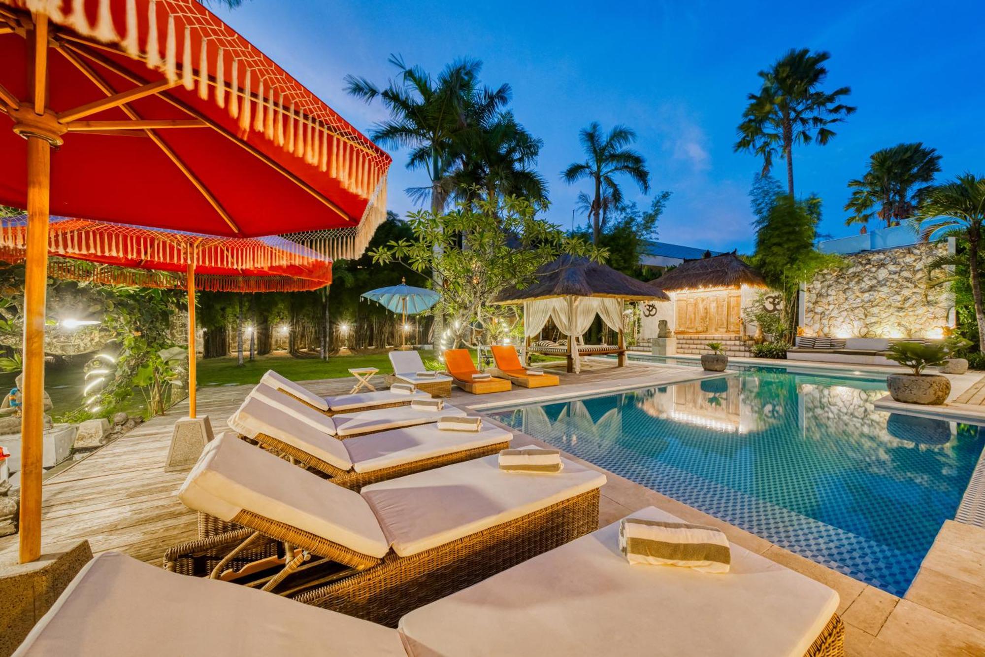 Villa Kalis, 10 Bedroom Family And Group Villa Seminyak Exteriér fotografie